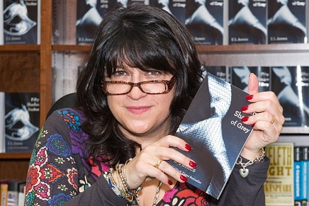 Autorin E. L. James mit ihrem Roman "50 Shades of Grey". 